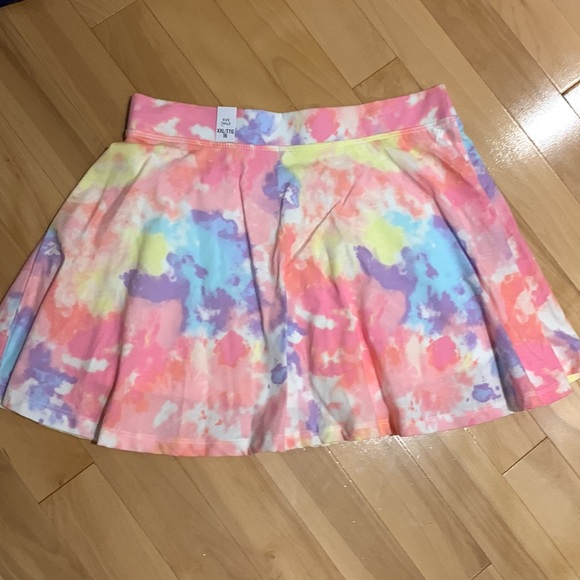 NWT/NWOT 3 Children’s Place Skirts/Skorts with shorts attached - size 16 - Picture 10 of 16
